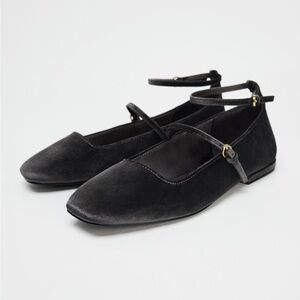 NWT Zara Charcoal Gray Velvet Ankle Strap Flats 38